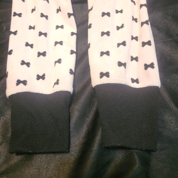 Kate Spade Bow design Plush Soft PJ top,Pink Black - Picture 10 of 13